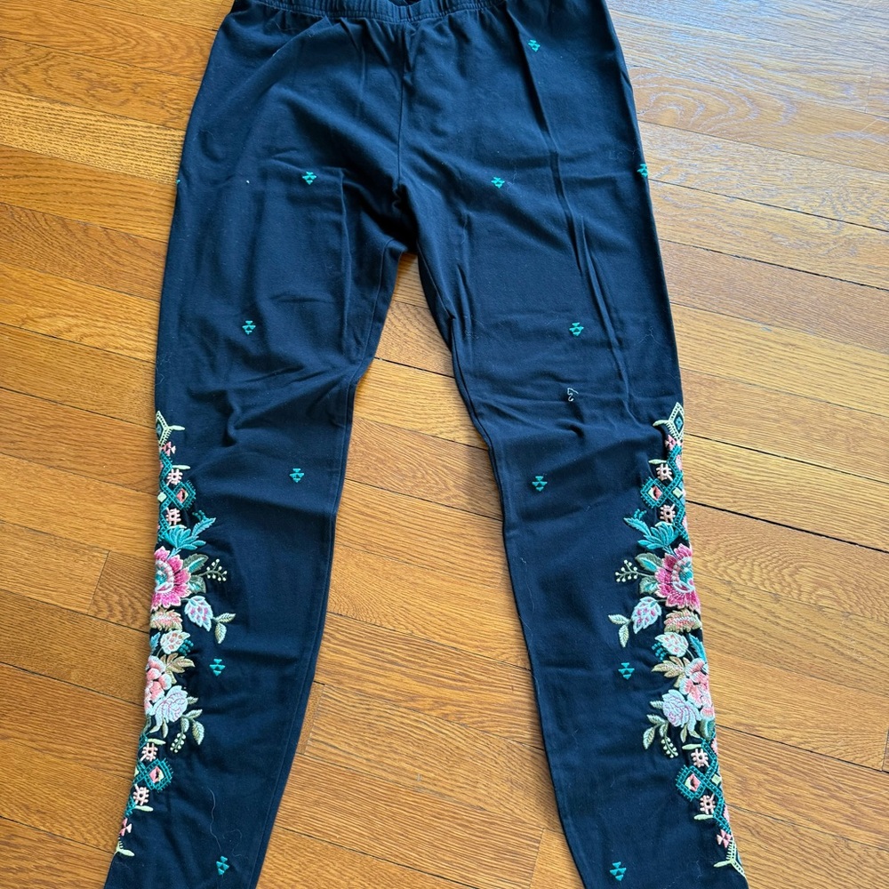 Johnny Was Black Leggings with Floral Embroidery